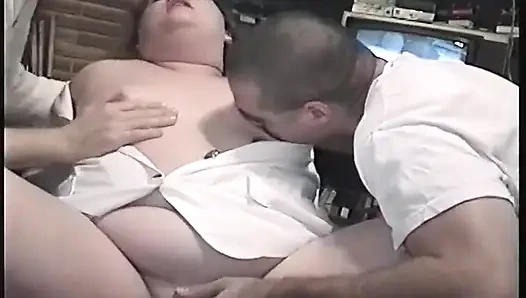 Tante seksi ini dientot habis-habisan sama kontol besar pria kulit hitam sampai dicrot di dalam