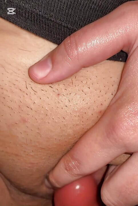 🔥 I rub my clit with a dildo until I end up screaming like a nymphomaniac