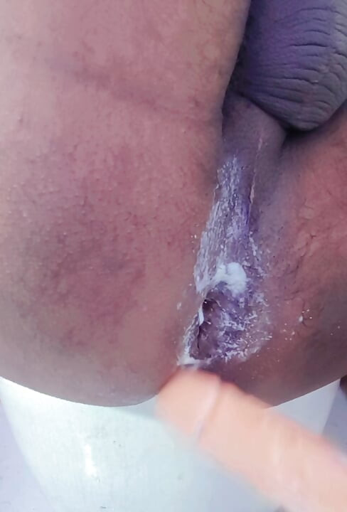 Ass close-up creampie