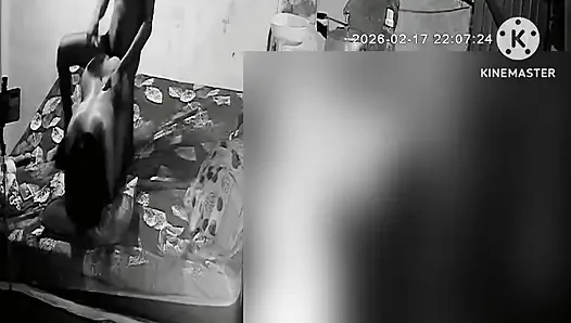 Сезон 107. Жена изменила. Жену застукал муж в спальне перед камерой.