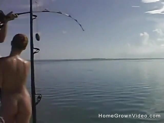 Banho de sol, pesca e foda