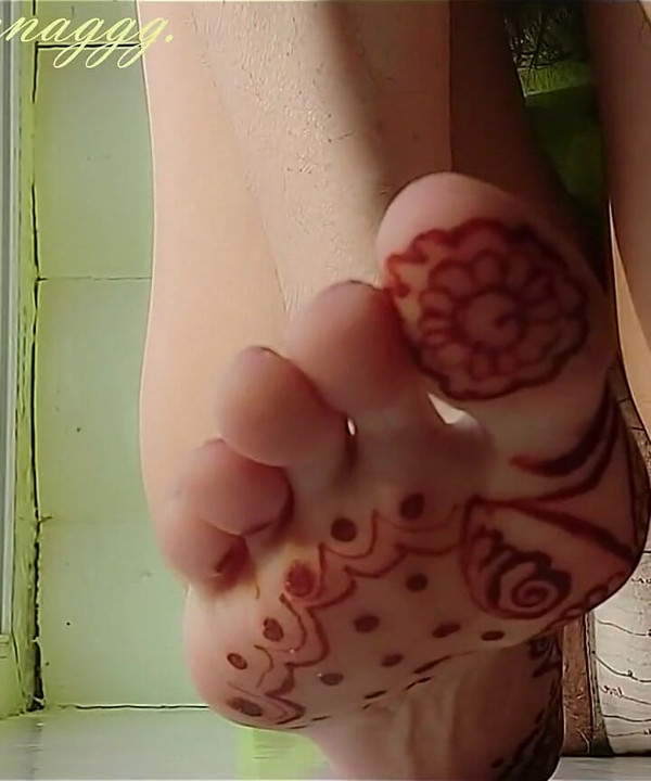 Feet Fetish Panties Fetish Toes Massage Oil on Feet Watch with Headphones Footfetish Ginnagg