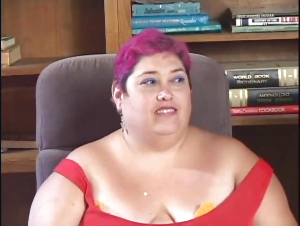 Huge cubby milf on the sexy cock     ( Full original movie.)