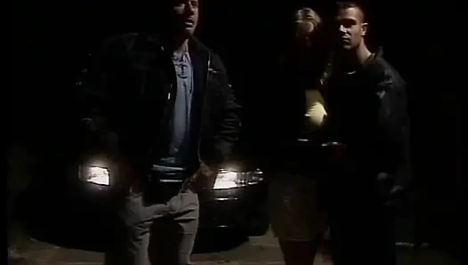 Cewek jalang ini dientot habis-habisan sama kontol besar sampai matanya menerang keenakan!