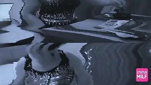 Mit Sperma Getränkte Trauben Für Hungry Mature MILF