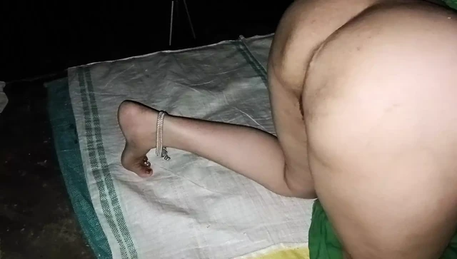 Bhabhi's pussy was fucked with a thick dick