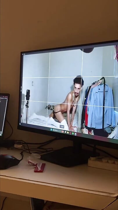 Sex Siren with Cumshot