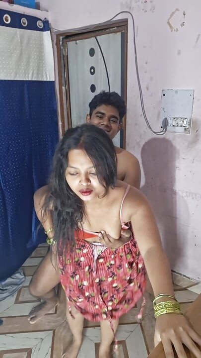 Sweetsex2001 hot Bhabhi caught her devar alone in the room