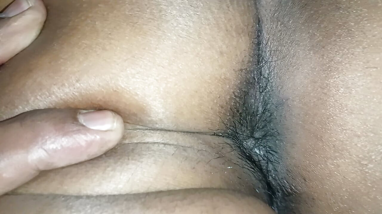 Indian teen,College Girl Ananya Models Her Brownie Skin In Sexy Naked Solo-Asian Hot Solo