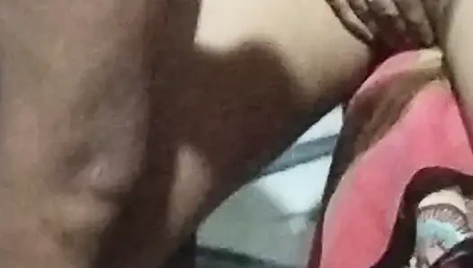 Desi-ehefrau vom nachbarn gefickt