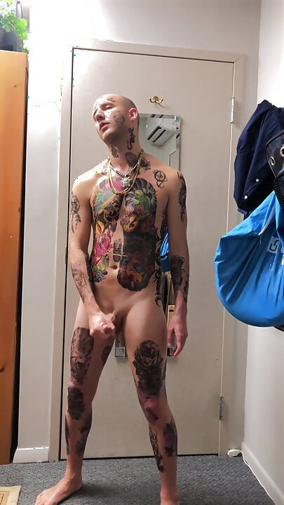 خودارضایی تات دار Twink انفرادی