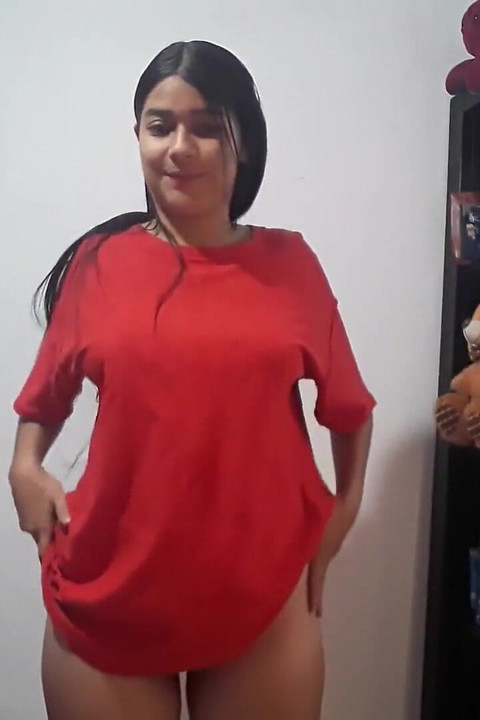 Yuli Masturbating Fucking in Public, I Like to Be Fucking 24 Hours a Day