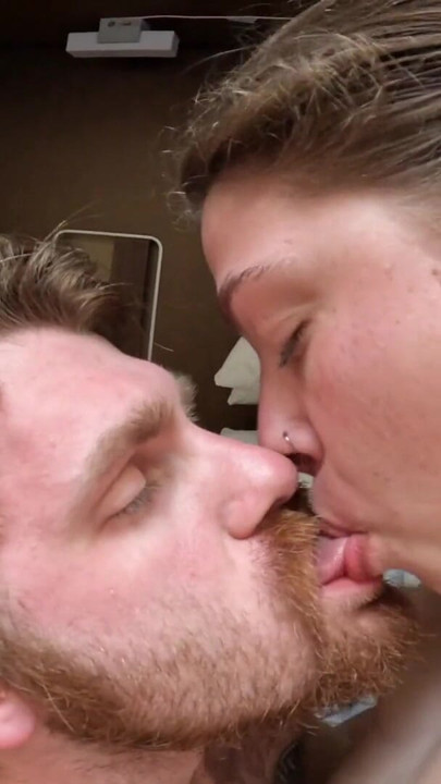 クルーズでの熱いセックス | クリップ 1