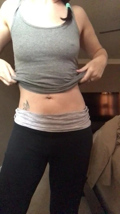 Flat tit 40 yo milf loves to spank her own big ass