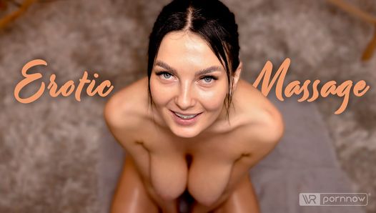 Massaggio erotico con grandi tette, olio e Simon kitten