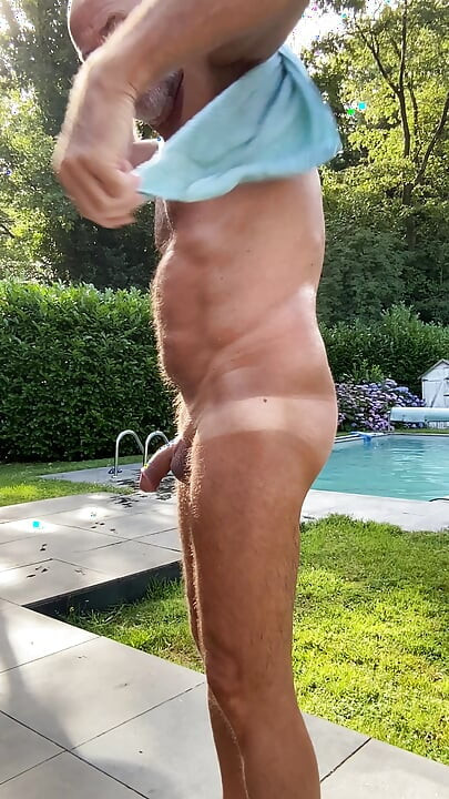 A refreshment in the pool