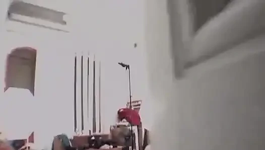 Yaramaz bir Fransız sürtük büyük yarakla dölleniyor'