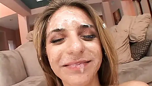 Zwei große schwänze in meinem nassen, heißen mund