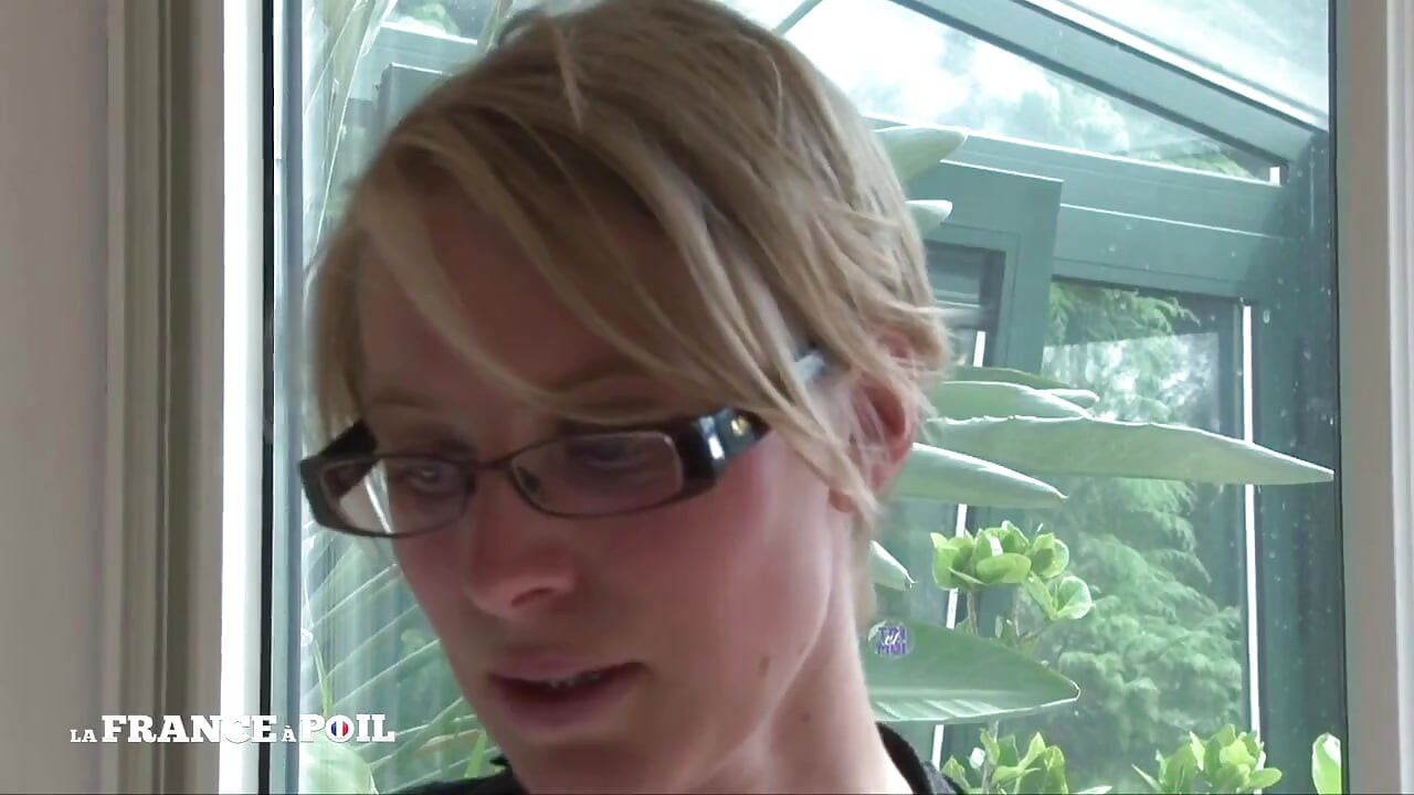 Gorgeous Big Boobed Blonde Taxi Driver Gets Analized