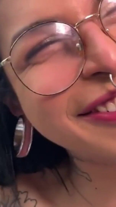 Une étudiante coquine se fait sodomiser | Clip 1