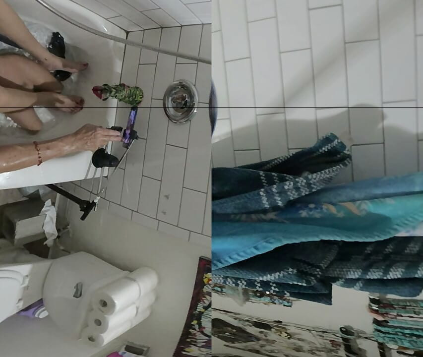 Lizzy Yum VR Oktober 2026 Mandi Masturbasi Dilatasi