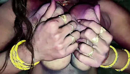 Счастливая Холи индийская деревня бхабхи Holi полностью открытый показ больших сисек насладилась Holi видео дези Холи секс-видео Бихар Холи секс-видео