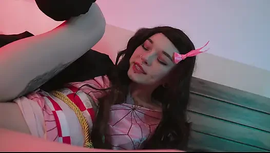 Nezuko melatih lubang basahnya untukmu