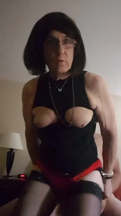 HeatherCDGurl taken in hotel room