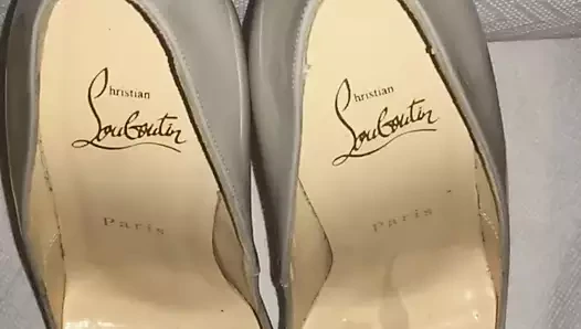 Pump porn video – Christian Louboutin Pumps Cum