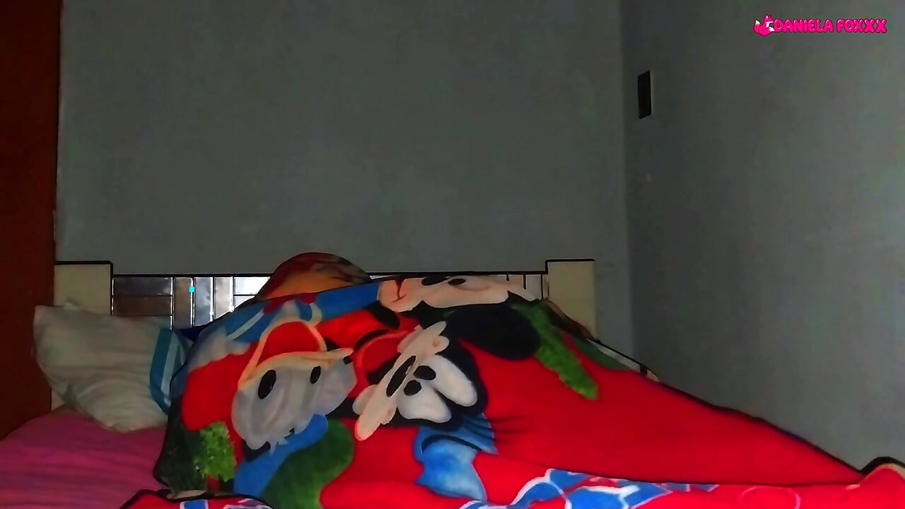 I'll fuck my stepsister by sneaking into her room at midnight