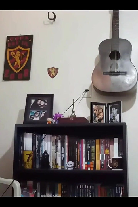 Caiu na net jovem loira gemendo alto no pau! (Gabbie Luna) Completo em Vermelho