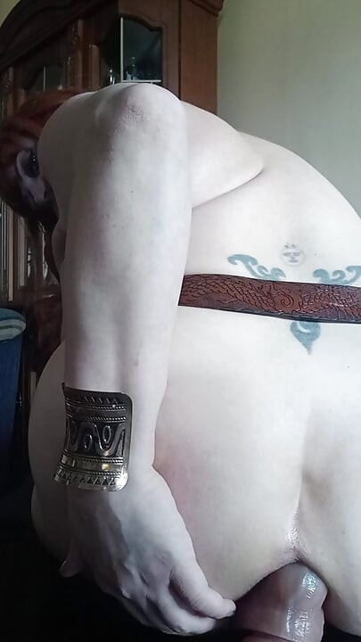 My first anal. Support me so I can stretch my ass and make awesome videos.