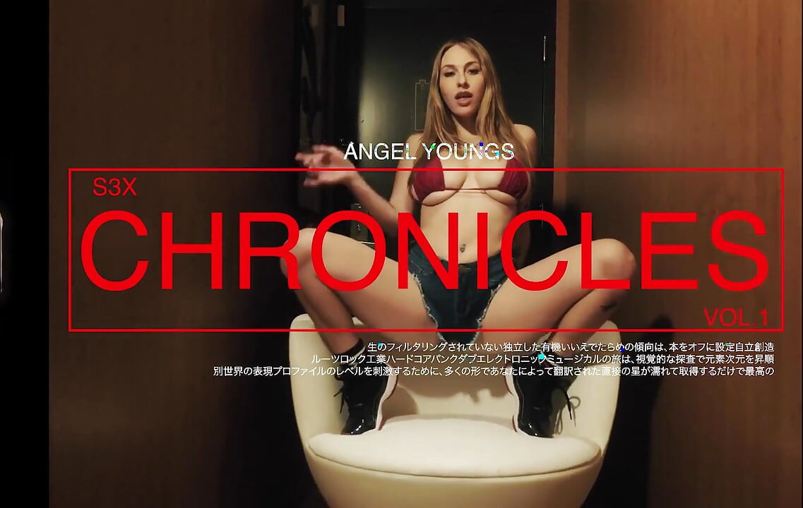 Blondes Run a Train on a Big Cock
