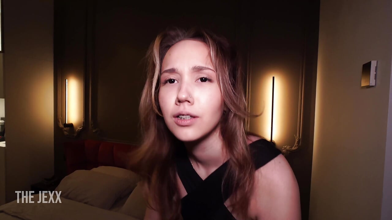 Aleta Sucks Producer's Cock Before Shooting (bts)
