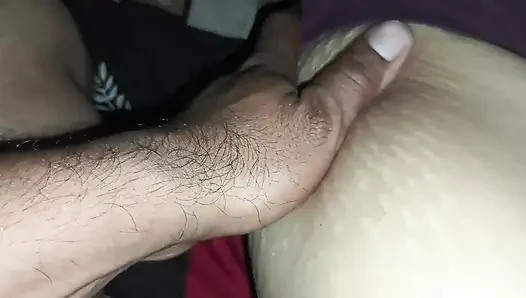 I slid my sister-in-law's panties and tights and rubbed her pussy and ass, wet pussy became