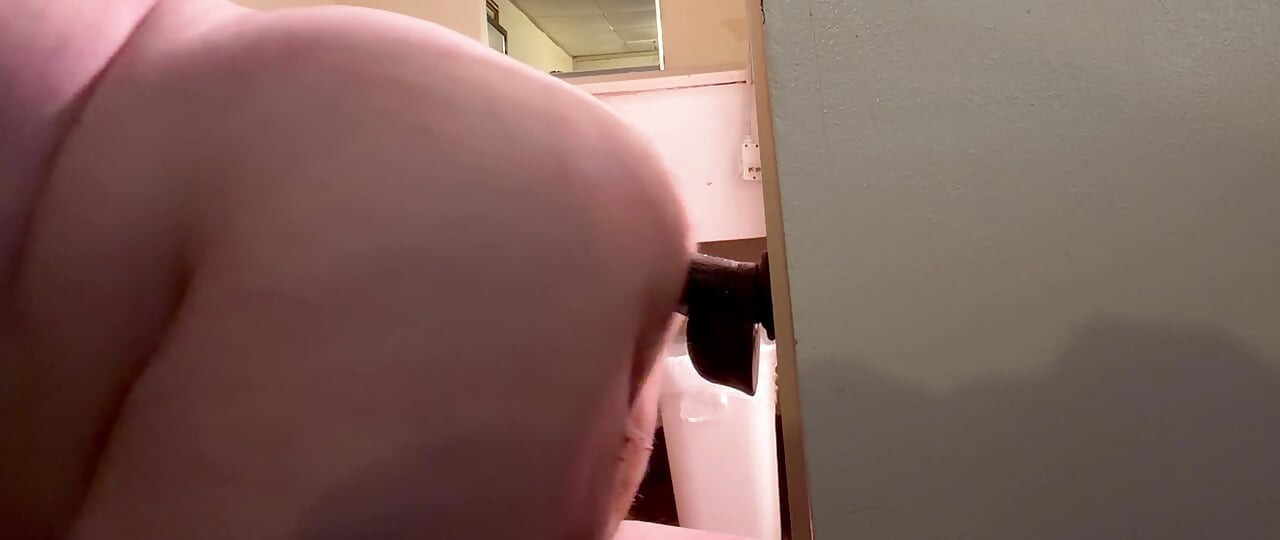 Fat guy solo play time