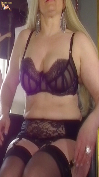 Holandesa com tesão milf: vintage lingerie