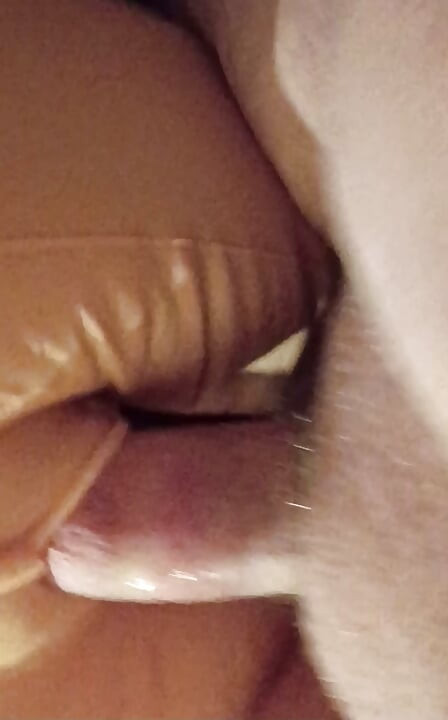 Yo disfrutando de una de mis muñecas sexuales