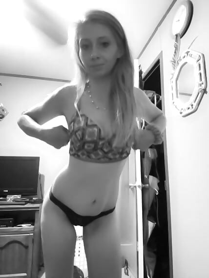 GoldieLoxx will have you melting and then begging for some more.