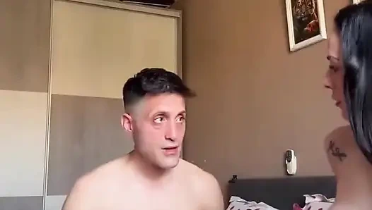 Тройничок В Прямом Эфире С Ирией И Вампирозой Вместе С Джованникслом, Я Лопаю От Стыда За Обеих, Получая Удовольствие