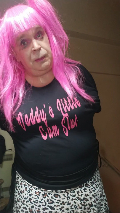 TV BBW Viciada em Porra precisa de um daddy para lhe dar porra.