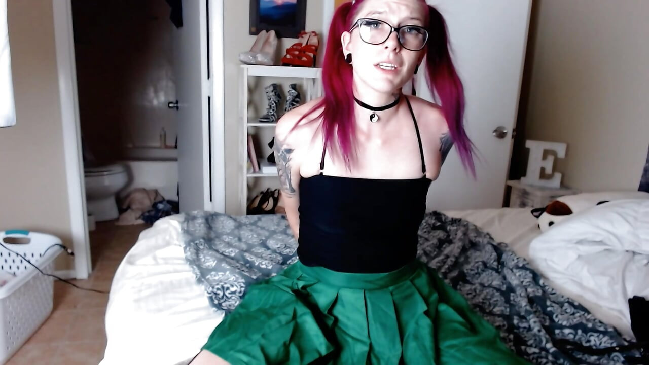 Rommelige kont naar poesje