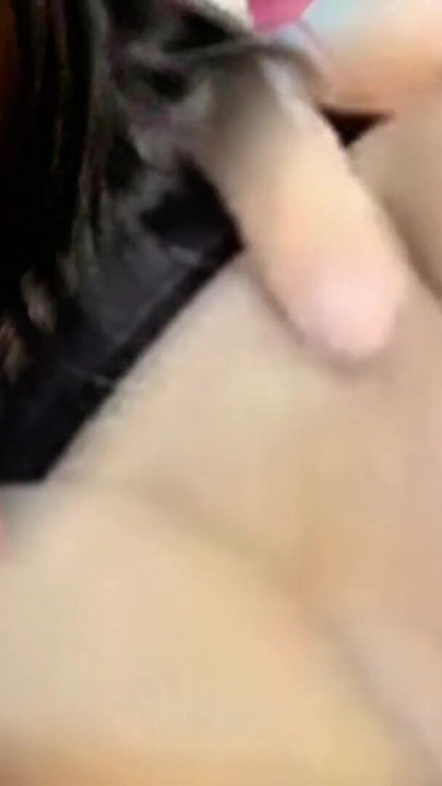 Colombian cam babe is an anal professional | Clip 1
