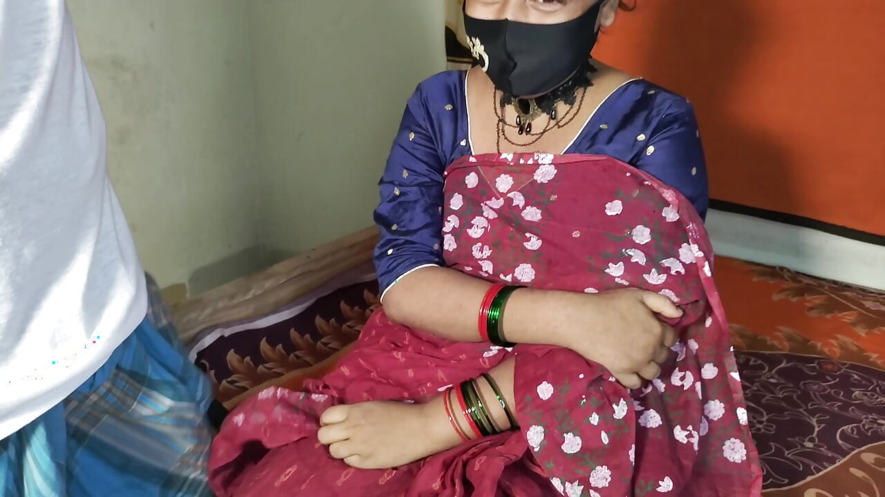Desi Stepmom Fuck by her stepSon on the bedroom My Sexy Stepmom  Fuck by me Whole she working on the  full part  Bangali Vira