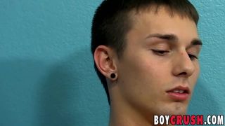 Cute twink got his sweet ass licked while jacking off