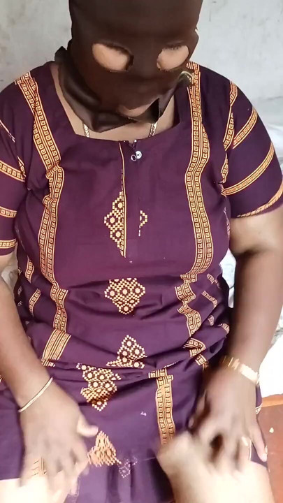 Indian Aunty Finger Performance