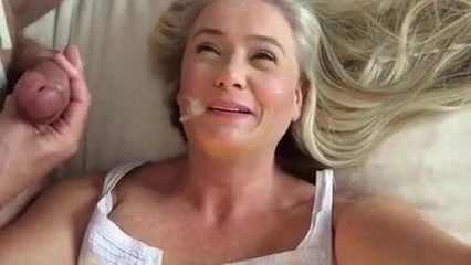 TROPICAL HOT MILF