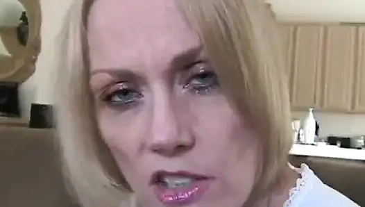 Wicked Sexy Melanie: I Want Your Cum!