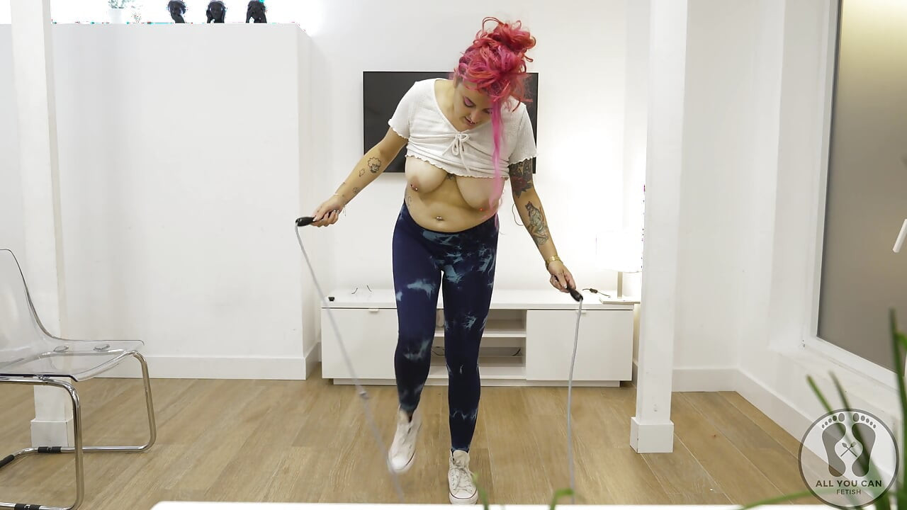 Yoga Training Warmup Jumping Jacks Skipping Rope Big Tits