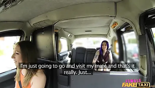 Female fake taxi - cewek emo hot lagi asik nyicipin memek supirnya sendiri